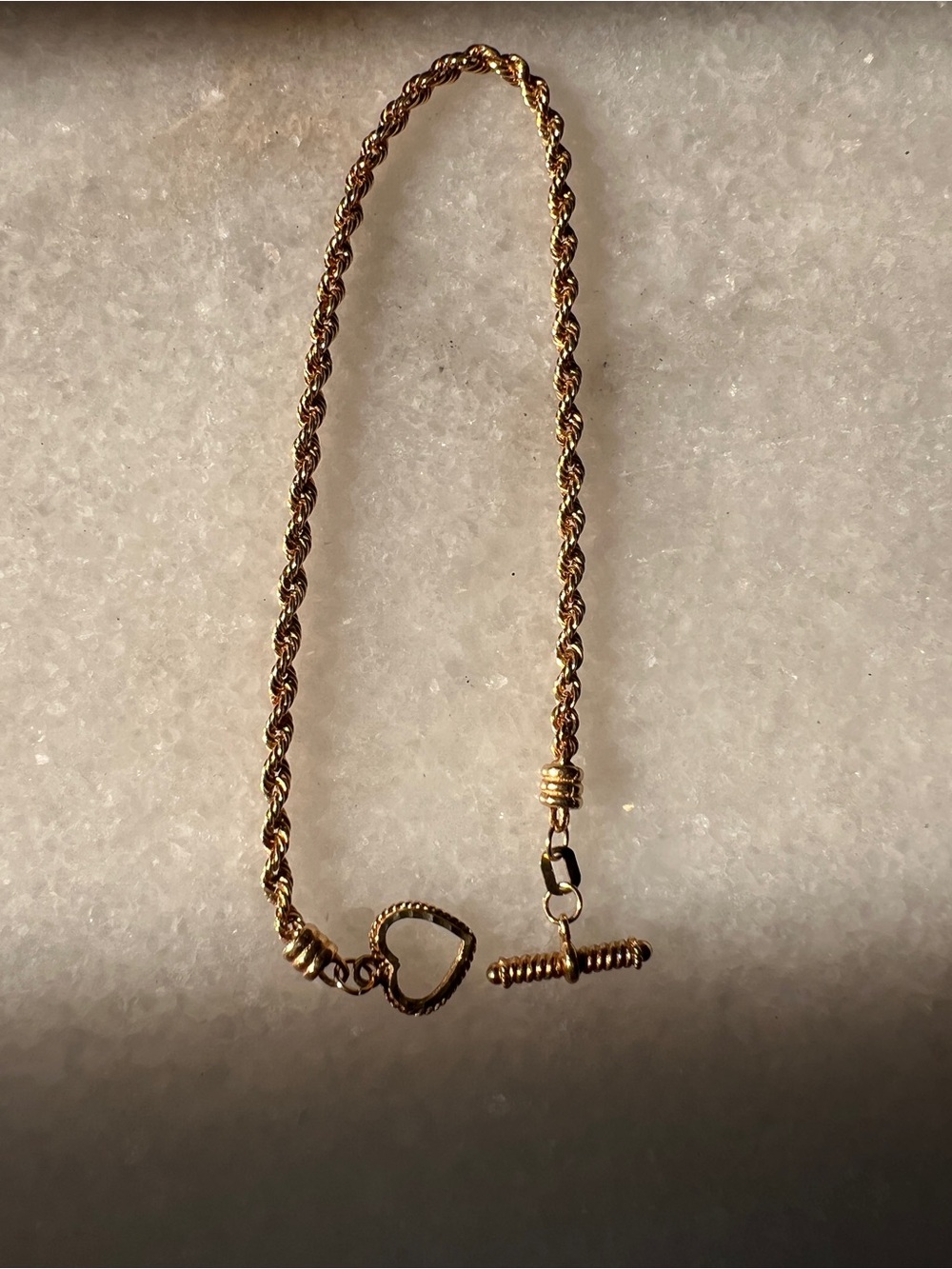Gorgeous & Dainty Gold Heart Charm Rope Chain Bracelet - Picture 4 of 6